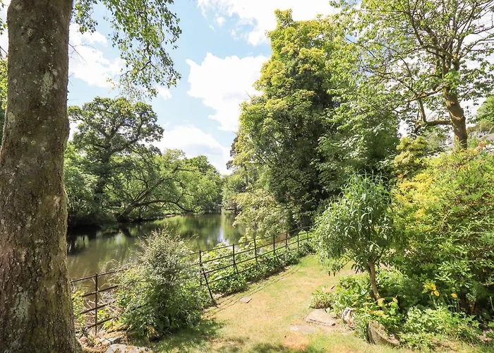 度假居 Courtyard 安布尔塞德